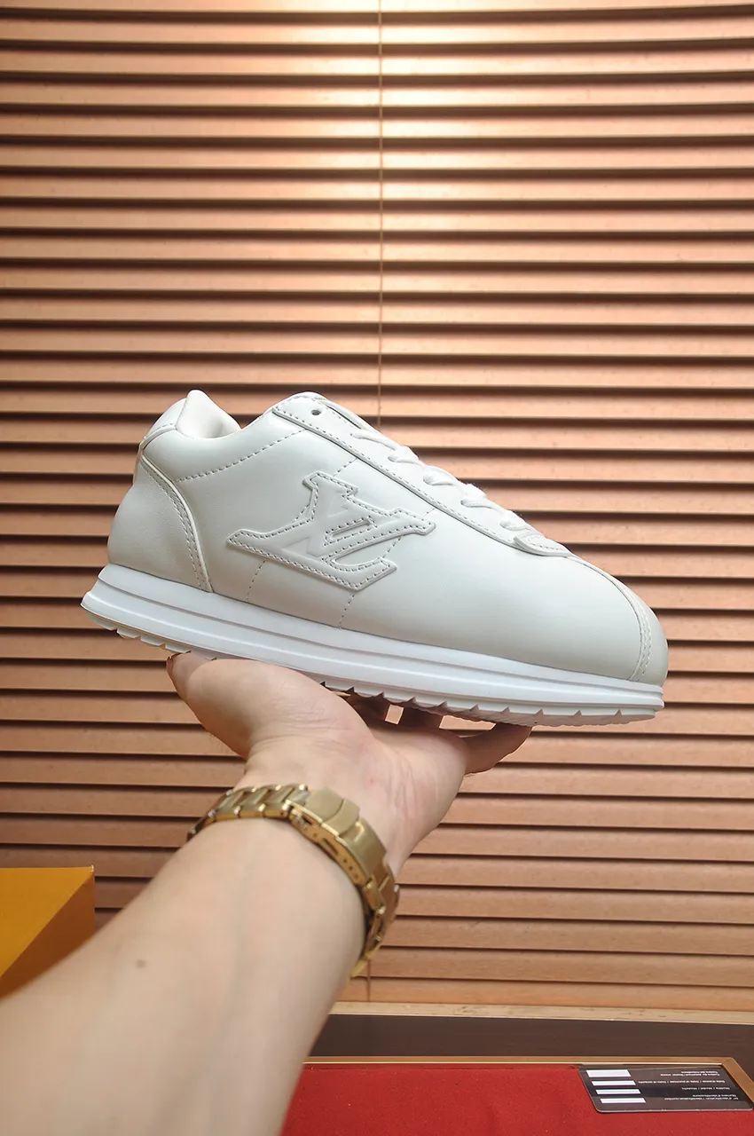Men's men's shoes 💰700💶[LOUIS VUITTON] new original order 🍀LV Louis Vuitton * - top version of LV classic trendy shoes! Made of imported original fabrics, mesh lining, and original wear-resistant rubber foam outsole! High quality products! Size (female 35-40)